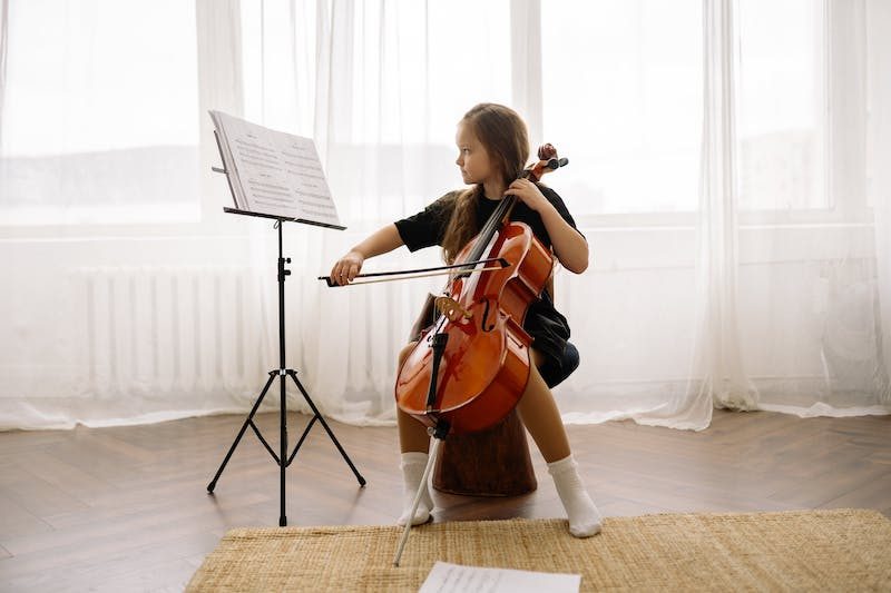 A cello lesson at The Ballet Centre