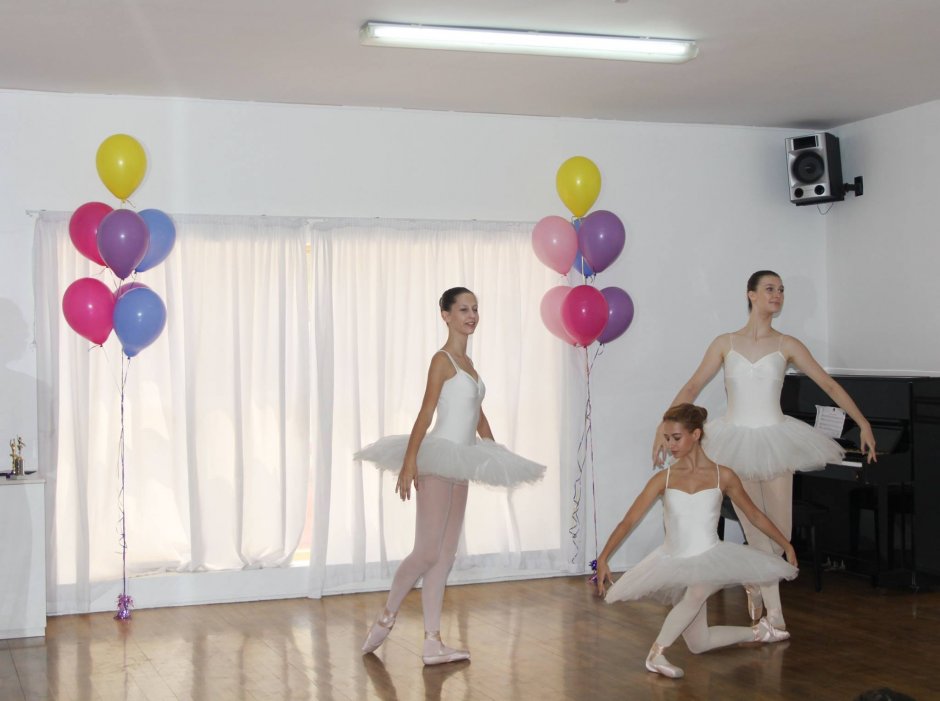 Presentation Day, photograph 9